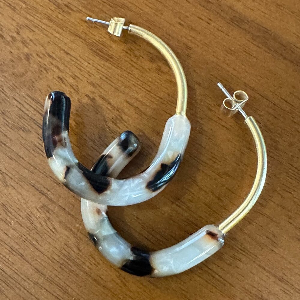 Madewell Tortoiseshell Hoop Earrings